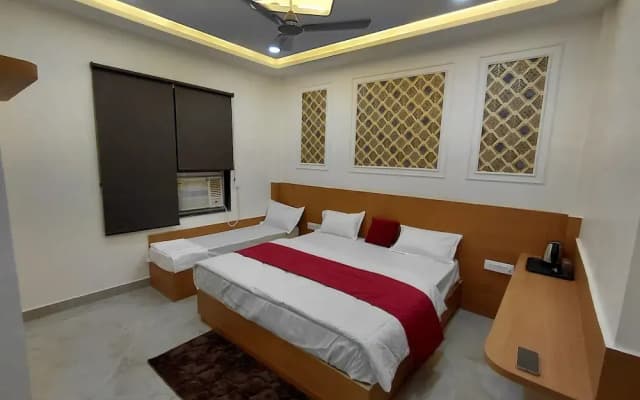 Hotel Divine Orchid