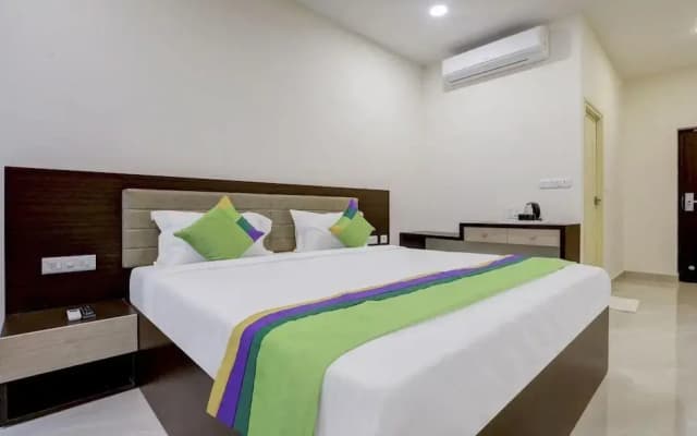 Samit Suites by Treebo
