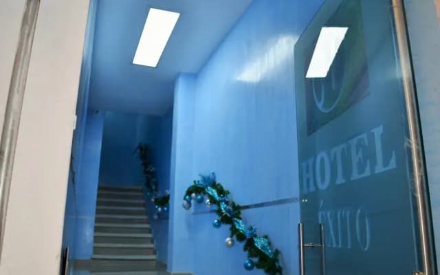 Hotel Exito