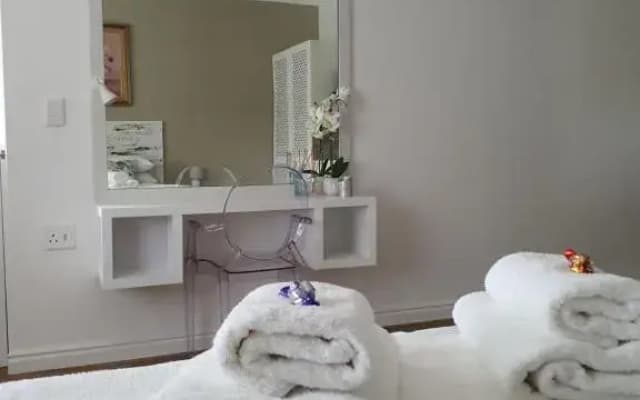 Plett57 - Self Catering - Room No2