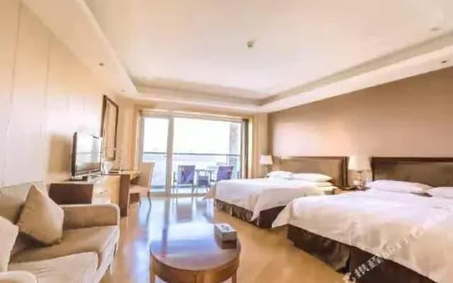 Lvcheng Lanwan Holiday Hotel