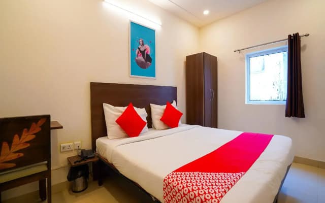 OYO 62582 Hotel Sunshine