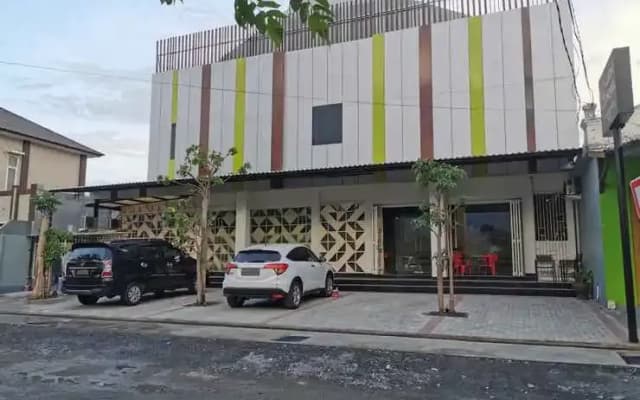 Lucky Hotel