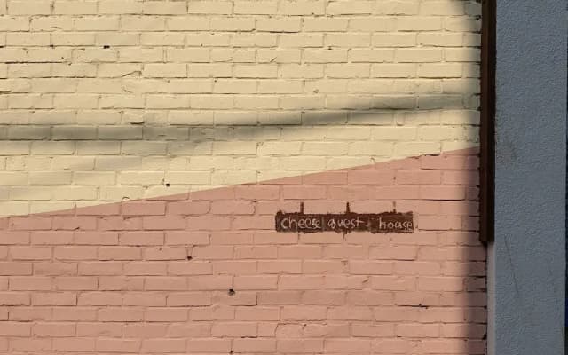 Cheese Guesthouse - Hostel