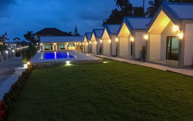 CC Beach Resort
