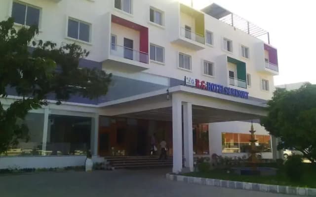 R G Hotels and Resort