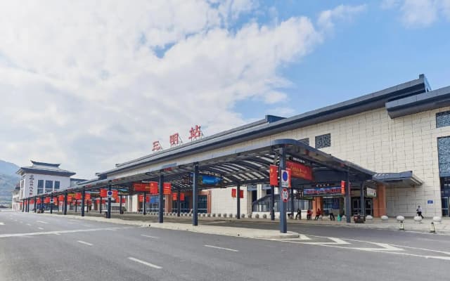 Mingcheng Taijiang Hotel