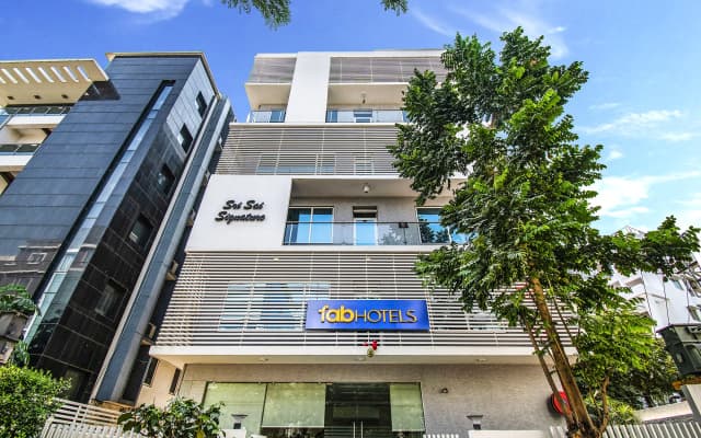 Fabhotel Pearl City