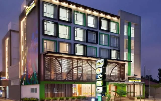 DK Belstar Hotel Belitung