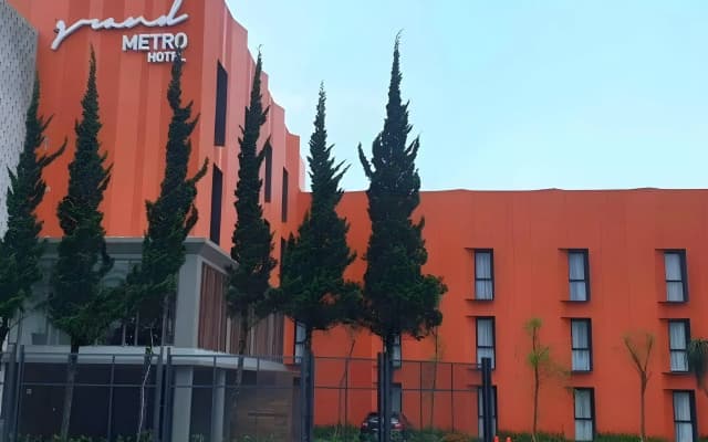 Grand Metro Hotel Puncak