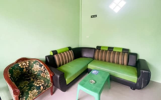 RedDoorz Near Kantor Bupati Tapanuli Tengah Aek Tolang