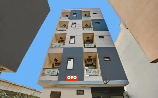OYO Flagship 70301 Hotel Blue Orchid