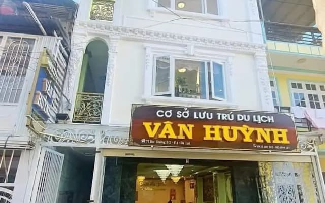 Van Quynh Hotel Dalat