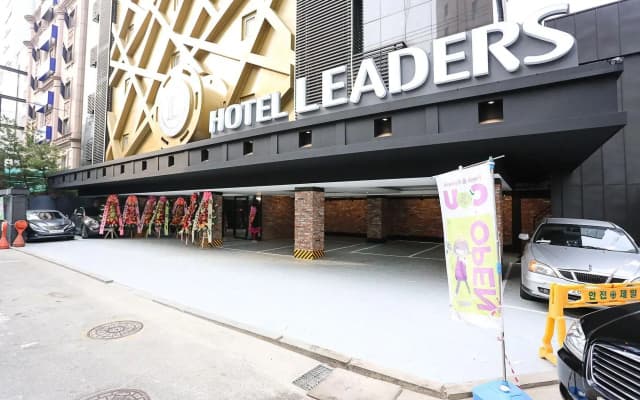 Hotel Leaders