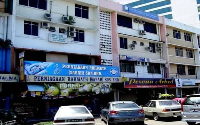 Iskandar Sinsuran Homestay