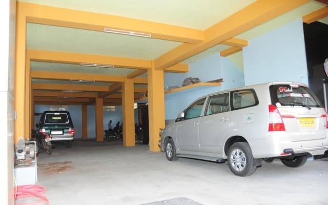 Hotel Rathnavel Towers