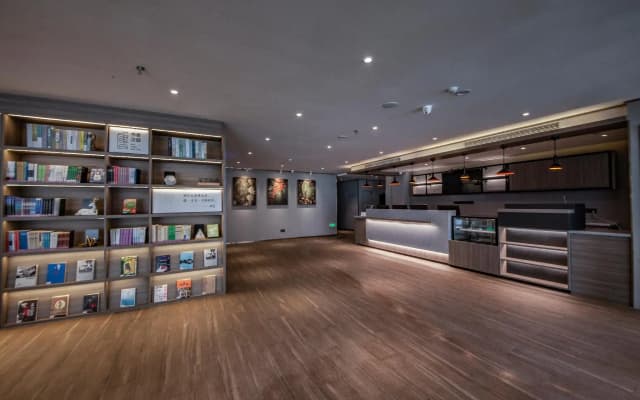 Hanting Hotel Shenyang Medical College Metro Station