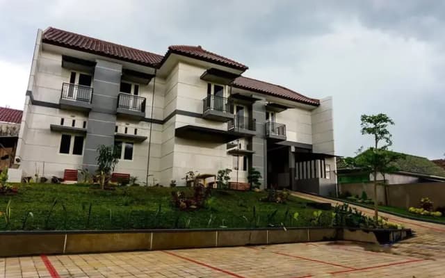 Gerbera House - Kos Putri by OYO Rooms