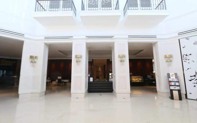 Java Paragon Hotel and Residences