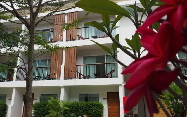 Crystal Lamai Hotel