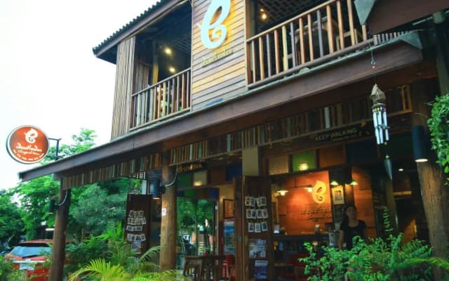 Huen Chang Puek Hotel