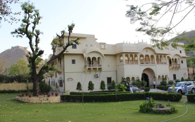Dhula Garh  A Heritage Hotel