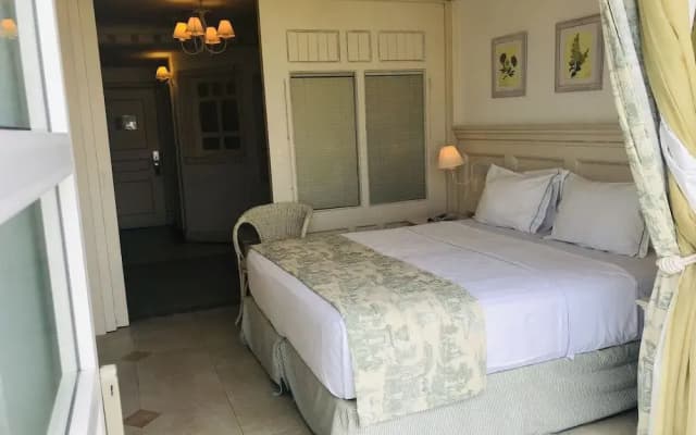 Confortáveis Studios no IL Campanario Resort ILCJR