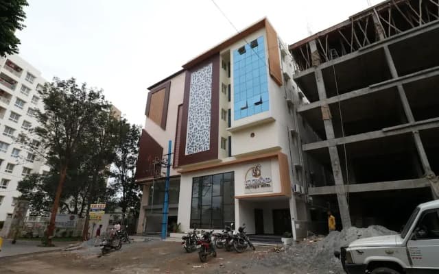 Treebo YC Grand Boutique, Electronic City