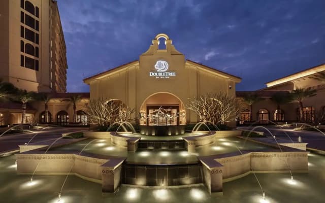 DoubleTree by Hilton Huidong Resort