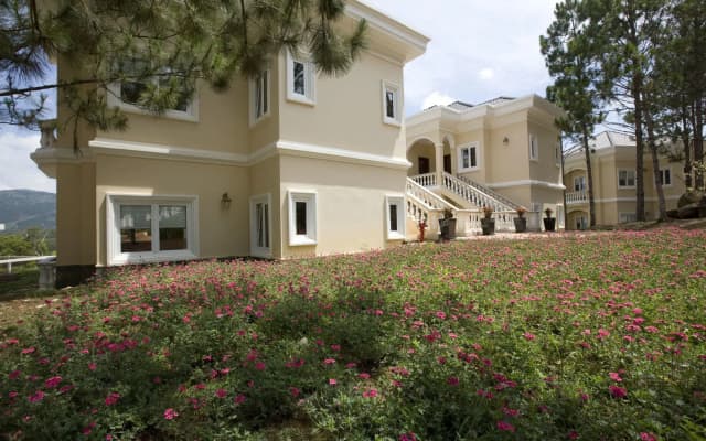 Dalat Edensee Lake Resort & Spa