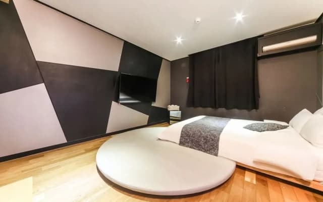 Daejeon Yuseong Hotel LOD 1