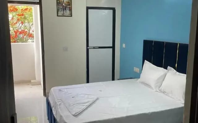 Roomshala 123 Happy Homes Saket