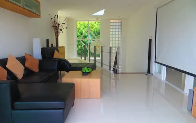 Villa Ginborn Amazing 5-bedroom Pool Villa w Seaview 5 Minutes to Kata Beach