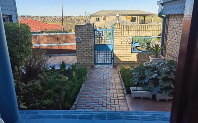 Obaa Sima Guest House