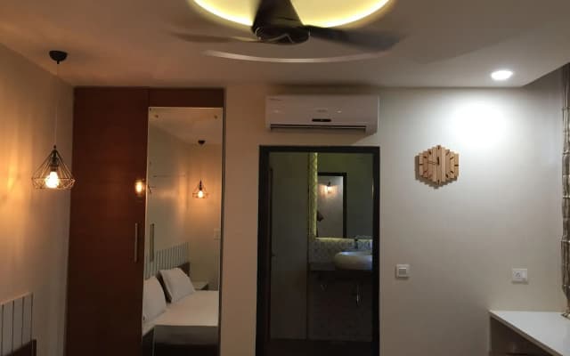 Hotel Himalaya Haridwar @ Har Ki Pauri Road