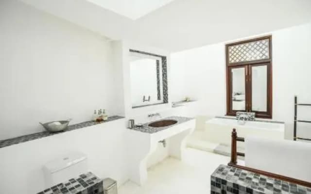 Villa 32 Middle Street