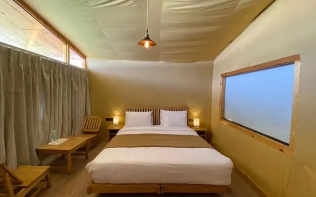 Pangong Retreat Camp