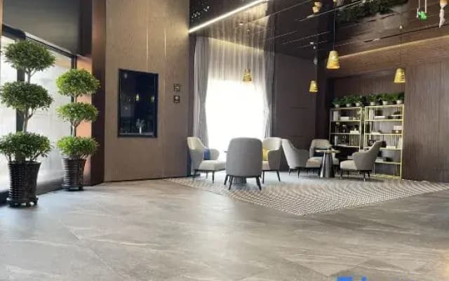 Homeinn Plus Hotel (Qiqihar High-speed Railway Station Hecheng Park)
