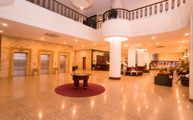 Starcity Halong Bay Hotel