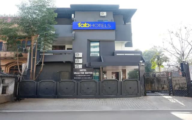 Fabhotel Villa The Suites