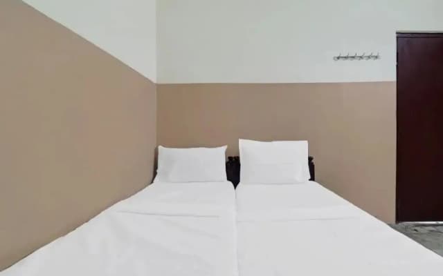 SPOT ON Sri Sai Lohith Lodge Near Secunderabad Railway Station