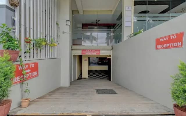 Hotel SLA Inn - Mysore