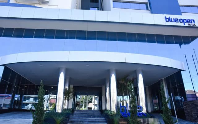Blue Open Hotel