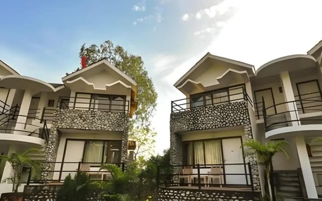 Escape Corbett Resort
