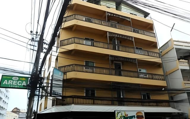 Nikom Court