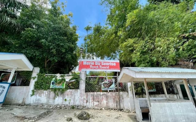 Merie Diz Sunrise Beach Resort