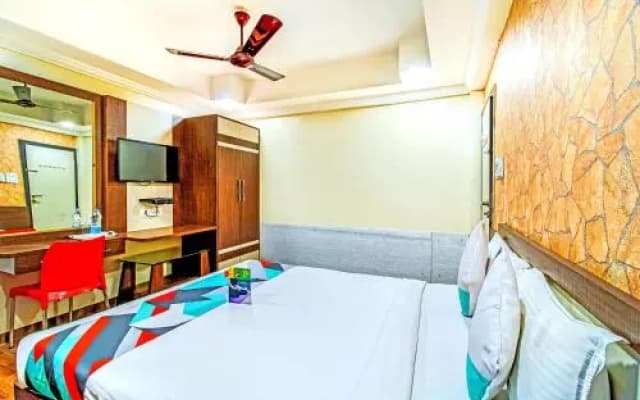 Hotel Mukesh residency