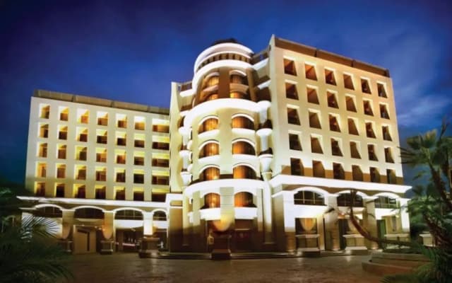Maleewana Hotel & Resort