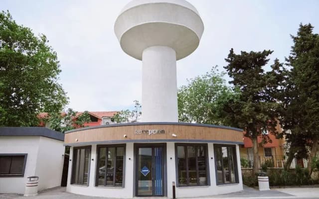 Parmos Otel
