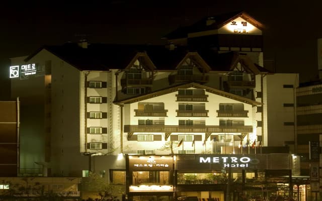 Metro Tourist Hotel